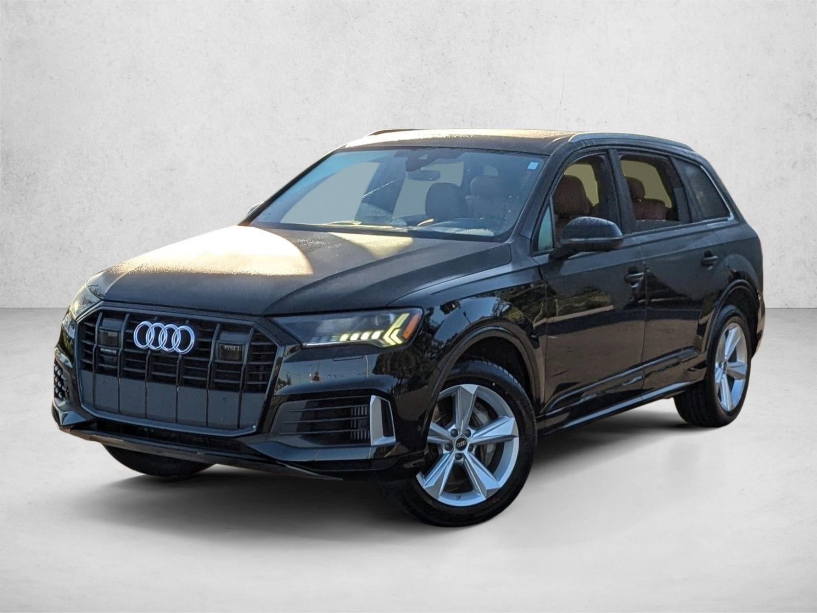 2023 Audi Q7 Premium 55 TFSI quattro in Mythos Black Metallic — front three-quarter view