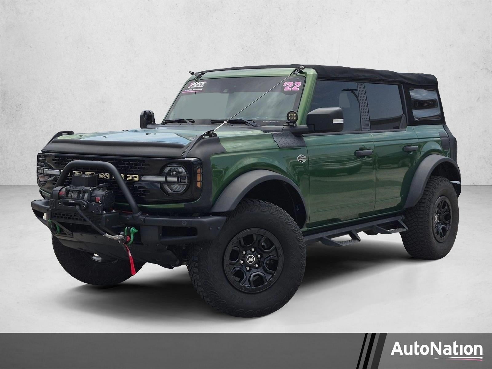 2022 Ford Bronco Wildtrak 4 Door Advanced 4x4 in Eruption Green Metallic — front three-quarter view