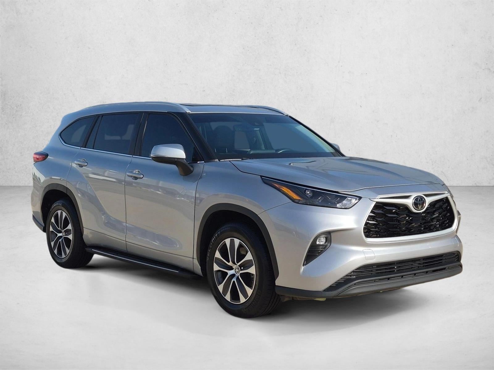2023 Toyota Highlander — rear three-quarter view